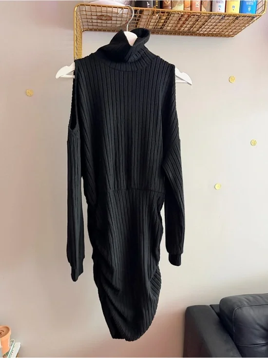 Black Ribbed Turtleneck Midi Dress – Long Sleeve, Ruched Detail - Picture 3 of 7